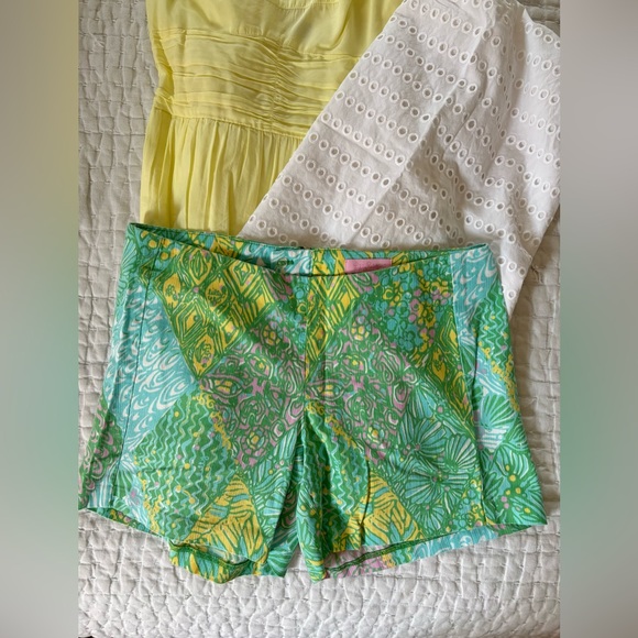 Lilly Pulitzer Deenie shorts in Sun Dance print size 6 - Picture 2 of 6